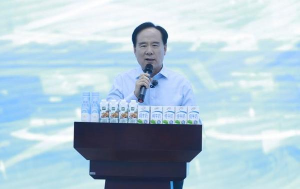 “玩”明白了！首部乳业科普剧本杀上线九游会j9登录这个六一伊利把牛奶知识(图4)